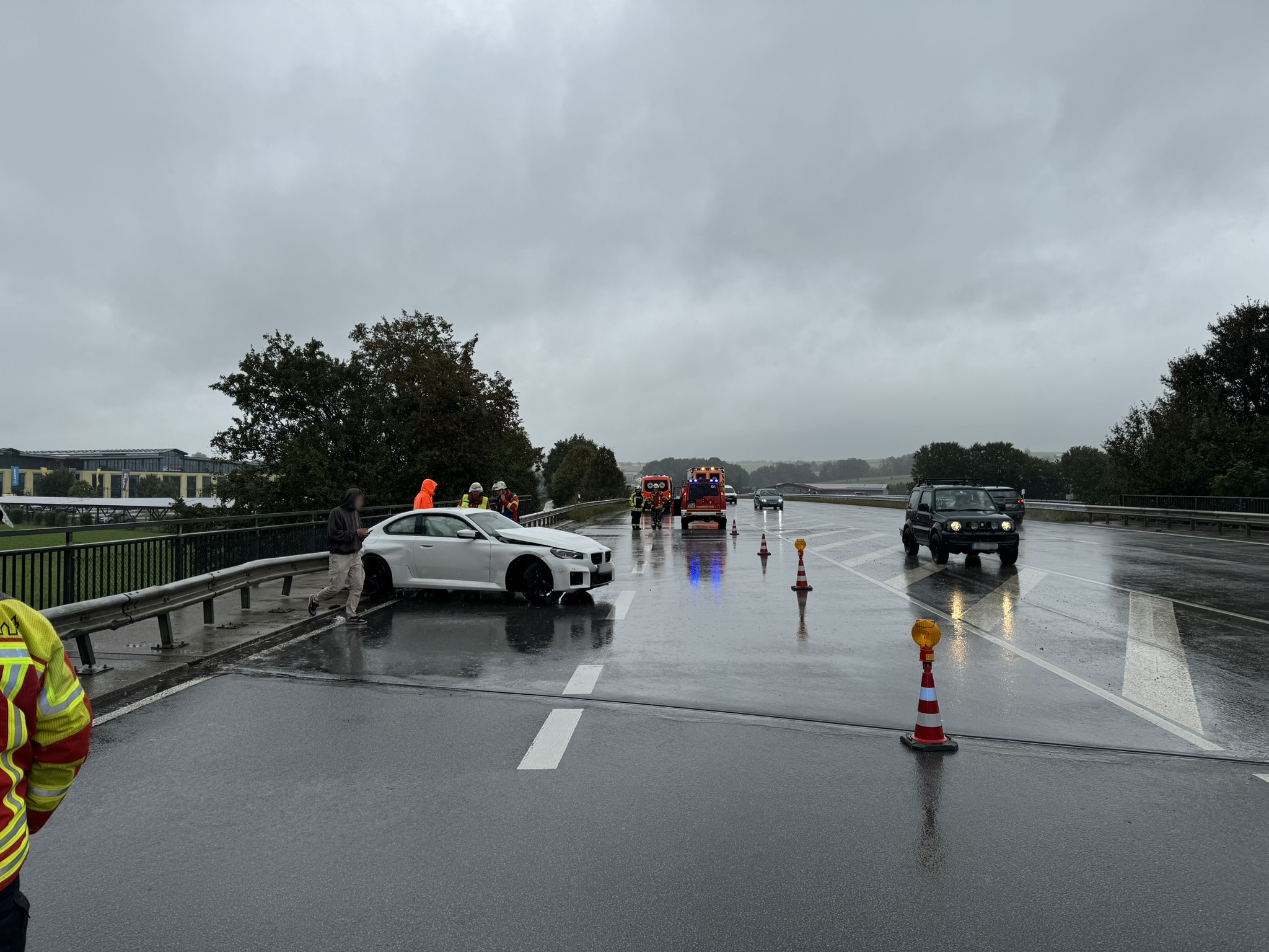 THL1 - Verkehrsunfall auf der B15 Höhe B12