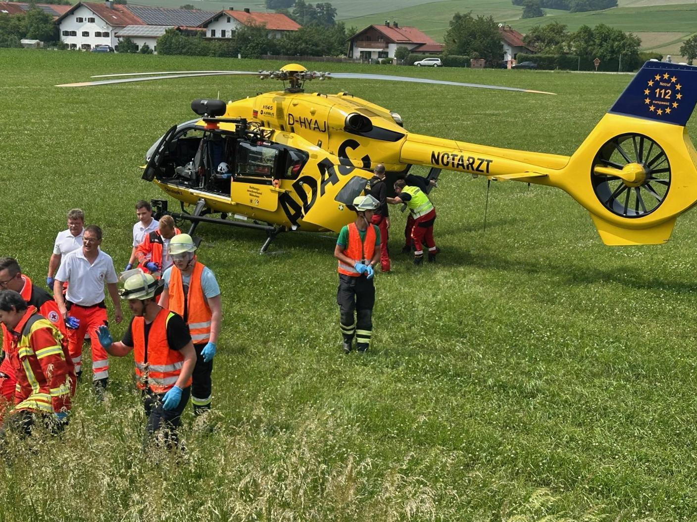 THL1 - Motorradunfall auf der B12 Höhe Haag